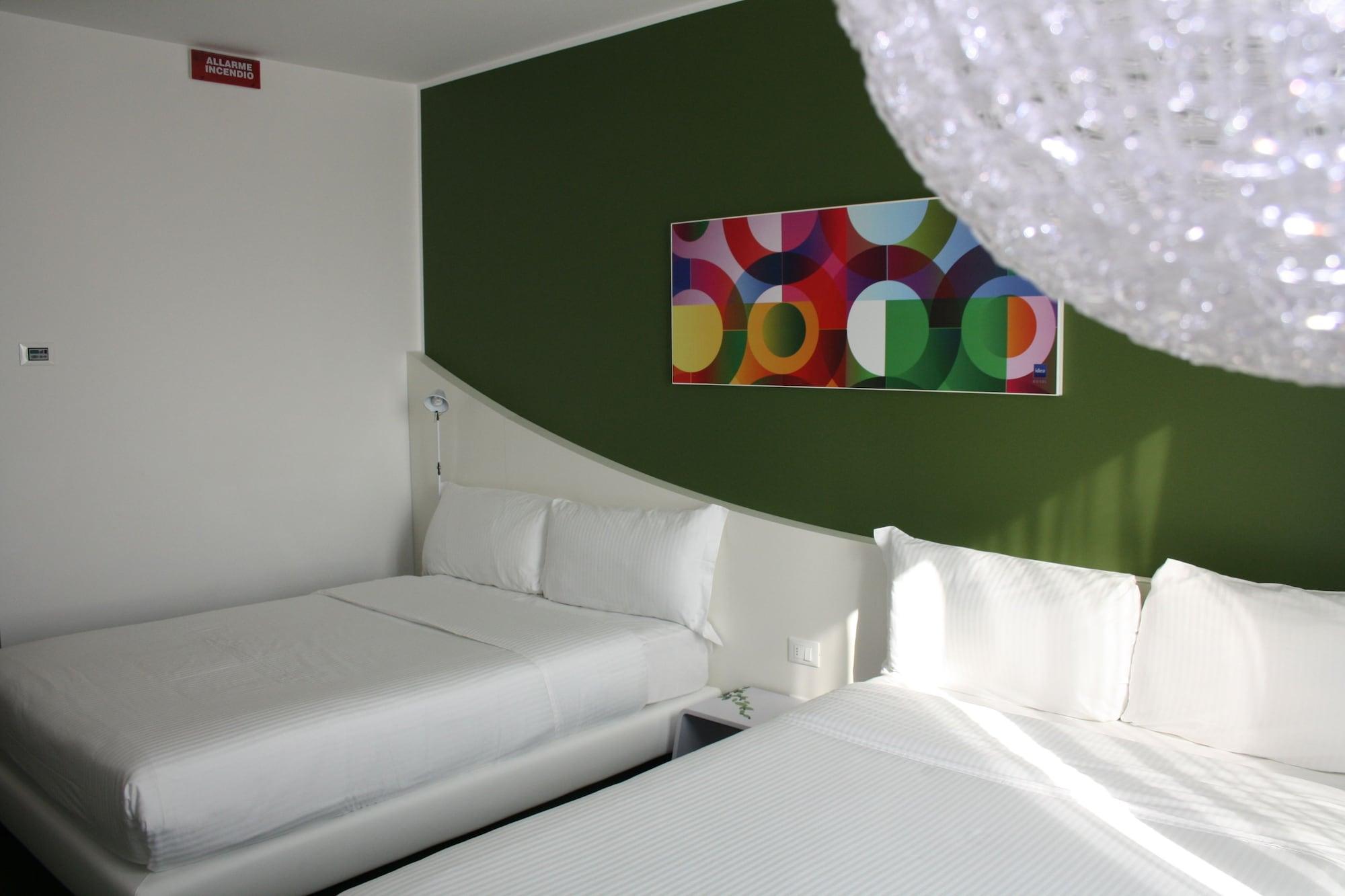 Idea Hotel Milano Malpensa Airport Case Nuove  Eksteriør billede Room at the hotel