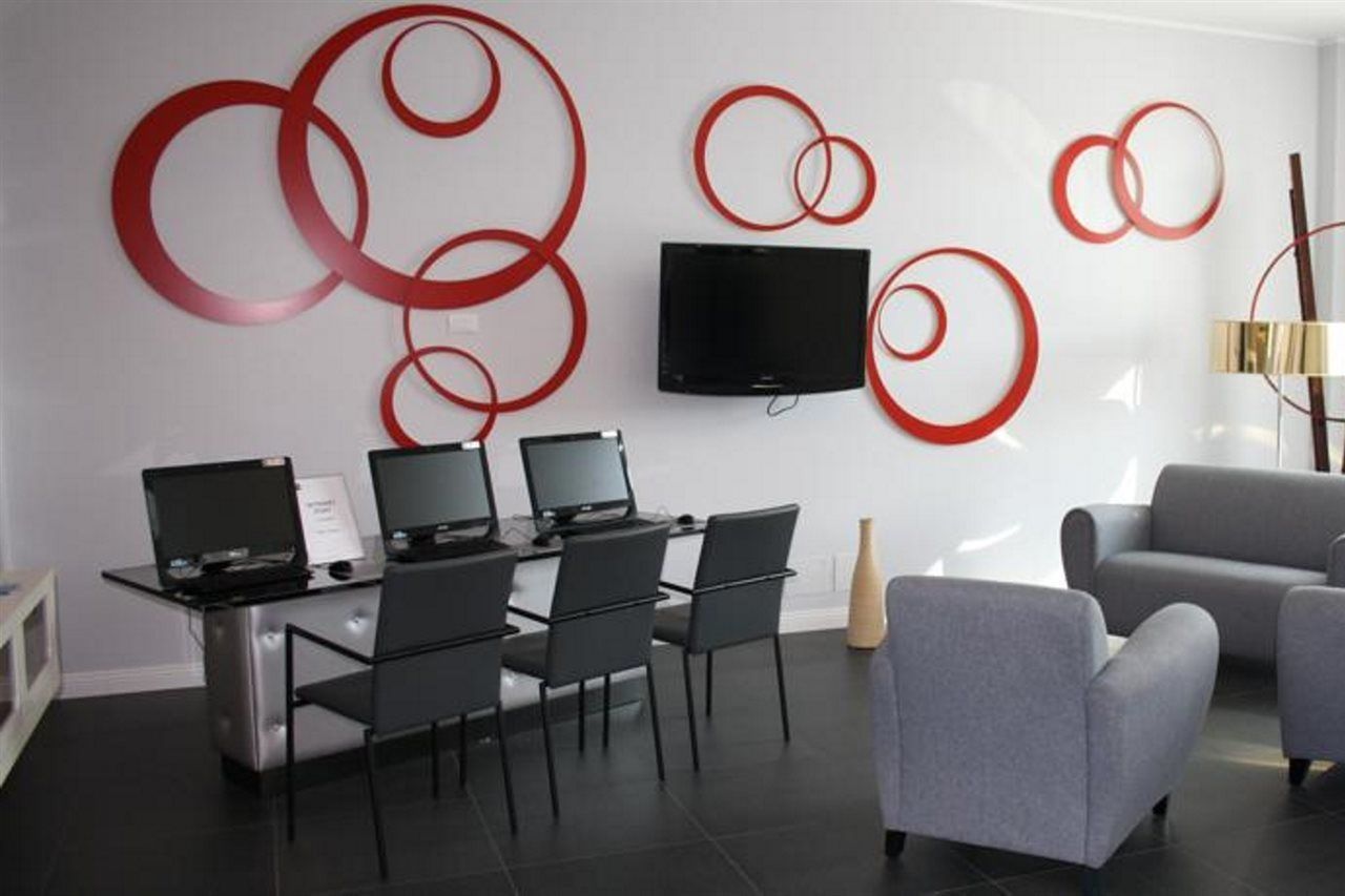 Idea Hotel Milano Malpensa Airport Case Nuove  Eksteriør billede The reception of the hotel